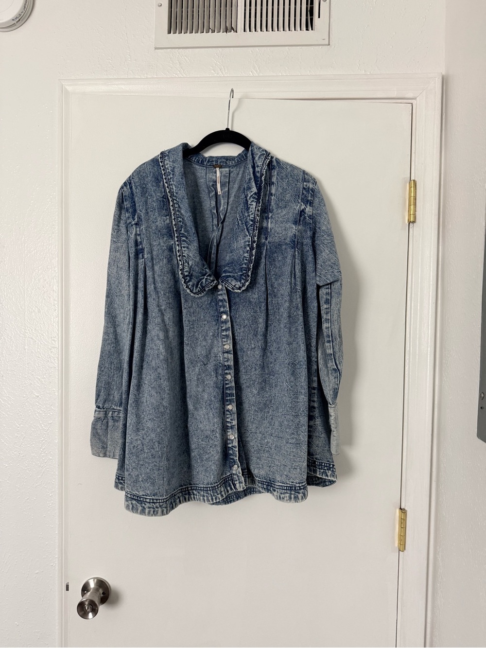 Free People Charlie Denim Shirt - Picture 5 of 6